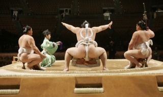 Аоияма загуби за 10-ти път, ще има нов "йокодзуна"