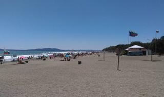 По 1 ст. за чадър и за шезлонг за плаж Бургас-север