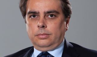 Асен Василев: Работим в посока да подпомогнем целия български бизнес