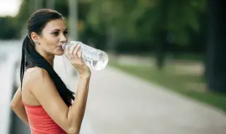Колко вода трябва да пием през лятото?