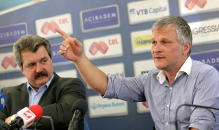 „Сините“ фенове: Не сме платени, реакцията ни е спонтанна