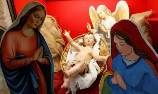 Грандиозен скандал в Италия заради Исус с две майки (ВИДЕО)
