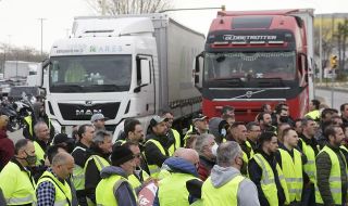 Национална стачка на испански шофьори заради високите цени на горивата