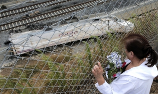 В &quot;убийство по непредпазливост&quot; обвиниха машиниста на влака-убиец в Испания