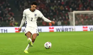 Ливърпул готви изненадващ трансферен обрат: Джарел Куанса отново на „Анфийлд“?