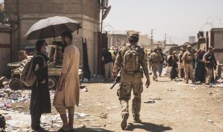ЦРУ тайно евакуира американци от Афганистан