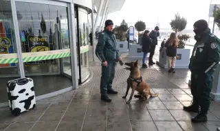 Оставиха в ареста мъжа, заявил, че жена на летището в София носи бомба в себе си