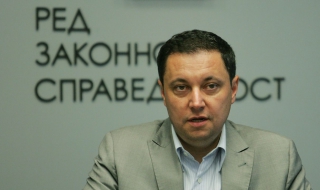 Яне Янев пак громи корупцията в БСП със стар доклад