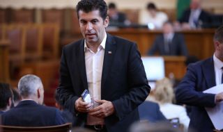 Кирил Петков: Силата на премиера Денков е, че когато е убеден в нещо, той е много твърд