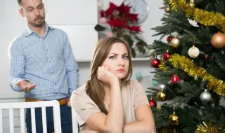 „Скруджинг”: Да зарежеш гаджето си преди Коледа, за да не купуваш подарък