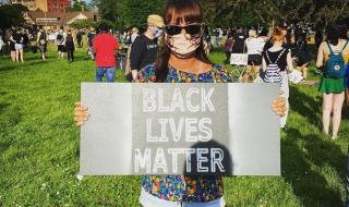 Рут Колева в сърцето на протестите срещу расизма и полицейското насилие в САЩ