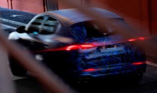 Maserati показа ново SUV в противоречиви снимки