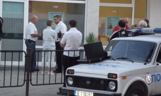 Двама опитаха да оберат банка в Благоевград