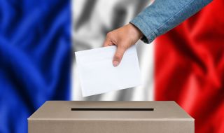 Франция се насочва към тежък предизборен дуел Макрон-Льо Пен