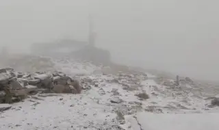 И на Мусала заваля сняг ВИДЕО