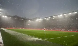 Стадионът на Манчестър Юнайтед протече (ВИДЕО)