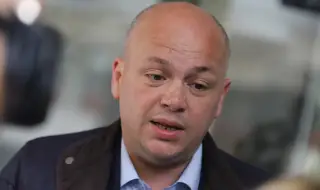 Александър Симов: Служебният кабинет "Гюров" е капан за градската десница