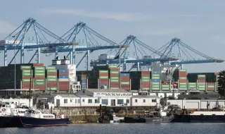 Катар: Съществува риск за световната икономика поради операцията на САЩ в Иран