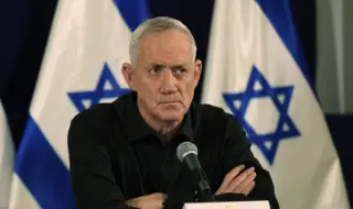Benny Gantz quits government if Israel doesn't adopt new military plan by June 8 