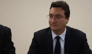 Крум Зарков: Президентът сгреши с инициирането на референдума за еврото