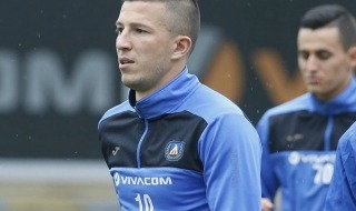 В Левски бият шута на Мицански