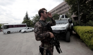 В Турция стрелят, ако не спреш за проверка