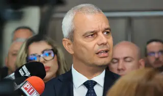 НС отхвърли предложението да има референдум за запазване на лева. Хората на Костадинов напуснаха залата