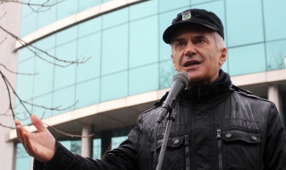 Опозицията иска оставката на правителството (обновена 18.30 ч.)