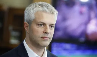 Благомир Коцев е подписал нови три заповеди за премахване на незаконни сгради в "Баба Алино"