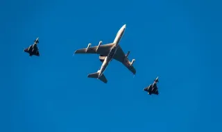САЩ заплашили Украйна със спиране на оръжията и разузнаването