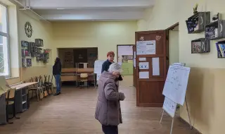 Петима задържани в Огняново за купуване на гласове