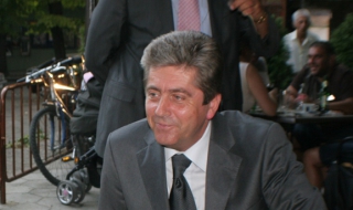 Няма война Първанов-Станишев, има състезание