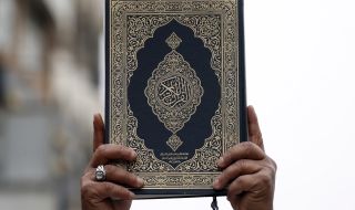 Подпалиха копия на Корана и в Копенхаген