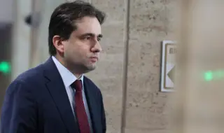 Божидар Божанов: Позициите на Радев са сериозен проблем