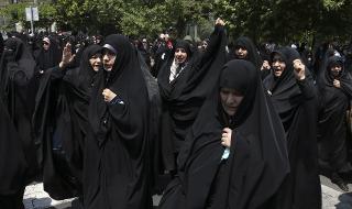 Сблъсъци и жертви в Иран