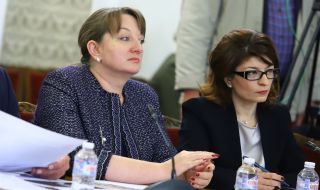 Атанасова към ДБ. С вас нямаме червени линии и вече демонстрираме мнозинства по важните теми