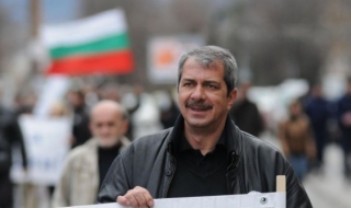 Нова партия търси обединение в дясно