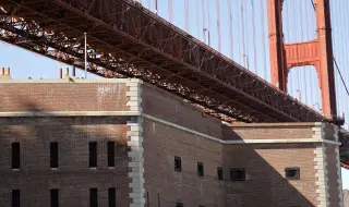 Експлозия на газопровод в Сан Франциско рани шест души и предизвика голям пожар