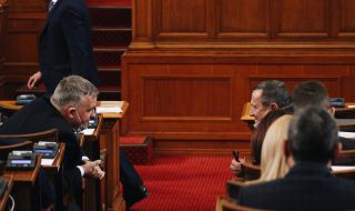 Изслушват Константинова за кибератаката срещу "Български пощи"