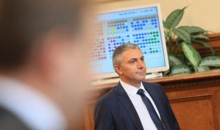 Карадайъ: Левите и десните са политически шизофреници