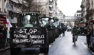 Фермерите във Франция: Защо властта капитулира пред тях