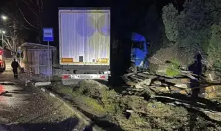 Шофьор на тир с близо 2 промила предизвика тежка катастрофа в Каспичан
