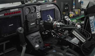 Хуманоиден робот заменя пилотите на самолети
