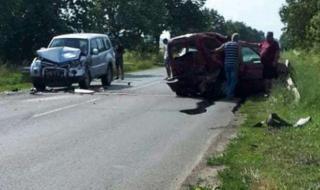 Тежка катастрофа край Бургас, пострадали са двама души