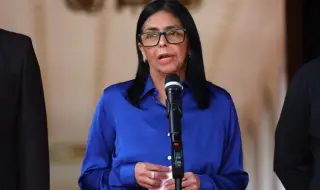 Делси Родригес поиска споразумение с опозицията