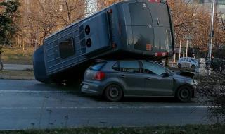 Тежка катастрофа в София СНИМКИ