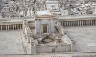 29 август  587 г. пр.н.е. - Вавилонският цар Навуходоносор II разрушава Соломоновия храм
