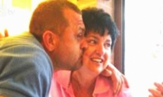 Депутат от ГЕРБ се снима с издирван от Цветан Цветанов престъпник