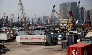 Китайският износ се срина. Какво се случва?