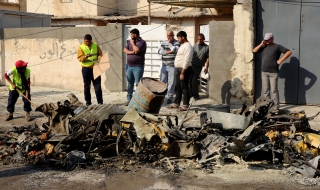 Взрив по време на погребение уби 16 души в Ирак